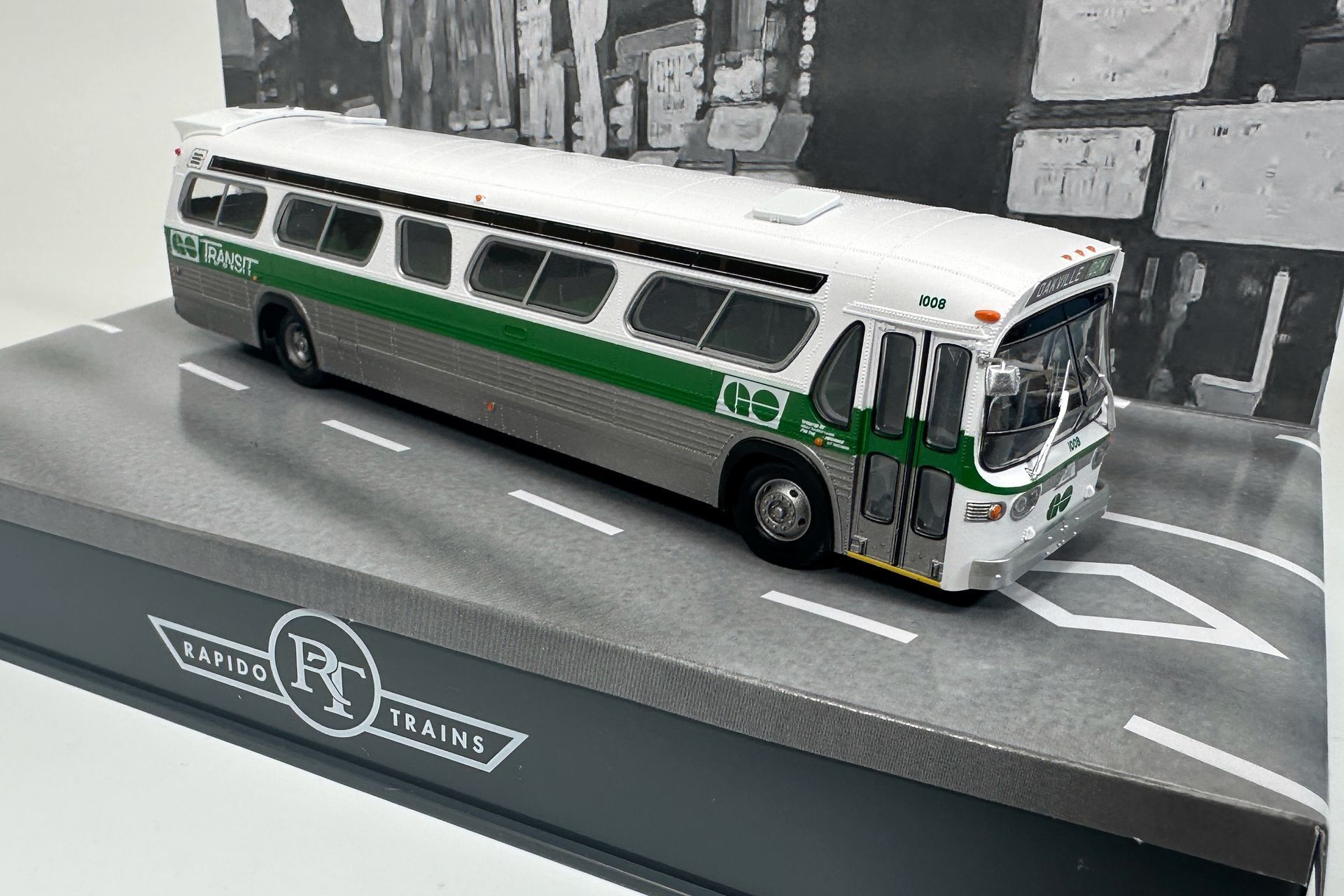 CVR Picture for NL Bus GO Transit #1008 Oakville