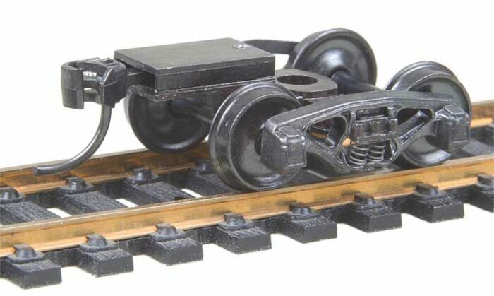 bettendorf_50-ton_fully_sprung_metal_trucks_wwhiskerr_couplers_kit_380-502_big.jpg