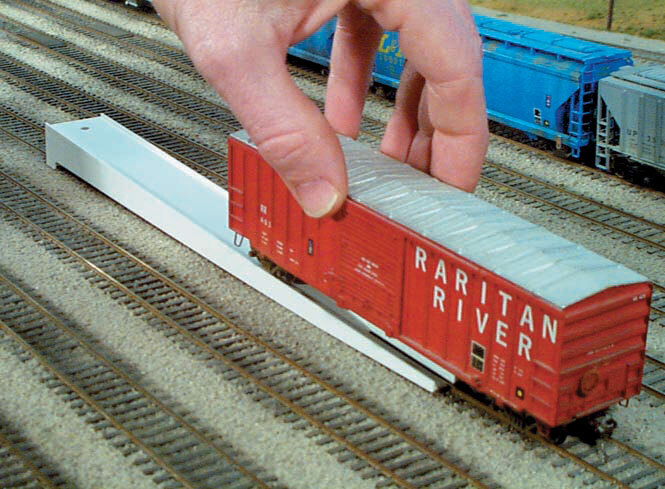 CVR Picture for RIX Rail-it rerailer HO scale