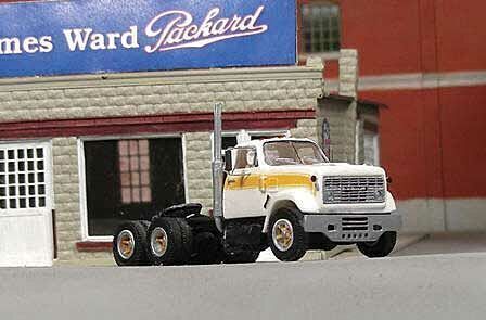 1971-1977_chevrolet_c-90_tandem-axle_tractor_whigh_cab_long_hood_resin_ki_696-v376_big.jpg