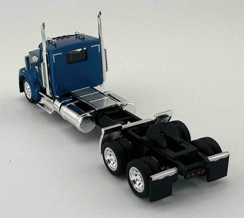 CVR Picture for KW990 2axle day cab Blue Metallic