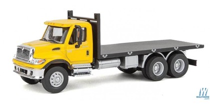 internationalr_7600_3-axle_flatbed_truck_assembled_949-11653_big.jpg