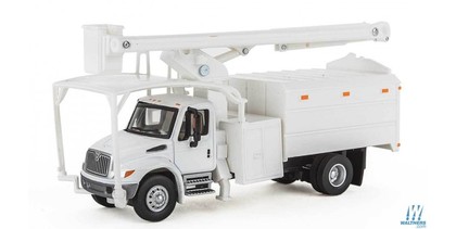 internationalr_4300_2-axle_truck_with_tree_trimmer_body_assembled_949-11745_big.jpg